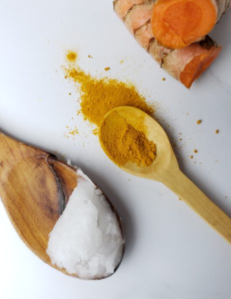 aceite de coco y curcuma